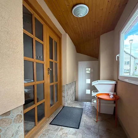 Hrady Apartman