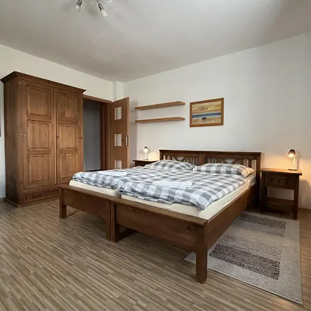 Hrady Apartman Bölényfalu
