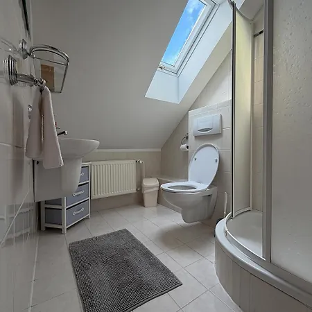 Hrady Apartman *