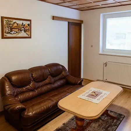 Hrady Apartman *