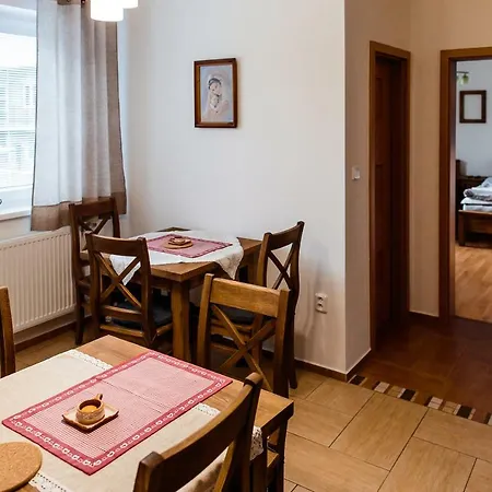 Hrady Apartman