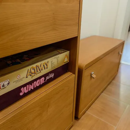 Hrady Apartment *