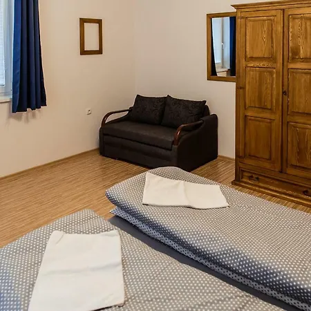Hrady Apartman Bölényfalu